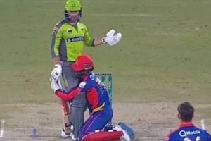 Video: Wicket-Keeper Grabs Batsman's Legs Instead of Ball; Leaves Crowd Laughing