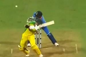 WATCH! Crowd Chants 'Dhoni Dhoni' After KL Rahul Misses Simple Catch During INDvAUS Match 