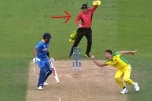 Watch Video: Stoinis saves Umpire from Dhoni's monster hit, none saved him from what happened next!