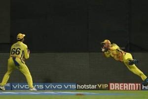 Watch Video - Super Faf's fabulous effort for Relay catch !!!