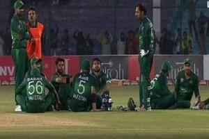 Fans Troll Pakistan Says 'Pay Bill For Power Supply' During Match With Sri Lanka  