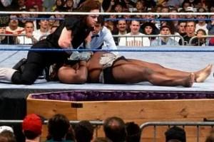 Top Iconic Superstar of WWE Passes Away; Fans in Shock! 
