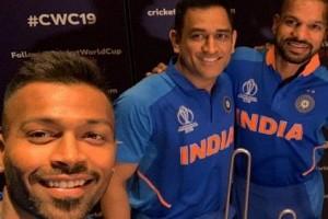 "From fan to team" Hardik Pandya breaks the Internet again with old picture - tweet goes viral