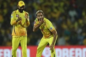 Watch Video - Unseen!!! Imran Tahir the Ultimate entertainer !!!