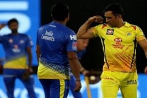 IPL 2020: MS Dhoni Flaunts Muscles During Gym Session; Fans Instantly Hit LIKE on Photo 