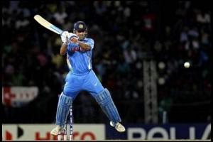 Watch - Who is the best at the Helicopter shot after Dhoni???