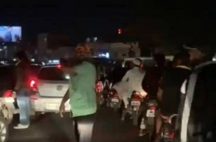 Russel Arnold gets stuck in Pune traffic, shares ordeal Video