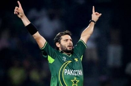 Shahid Afridi Trolled By Nick Compton, Fans Give It Back