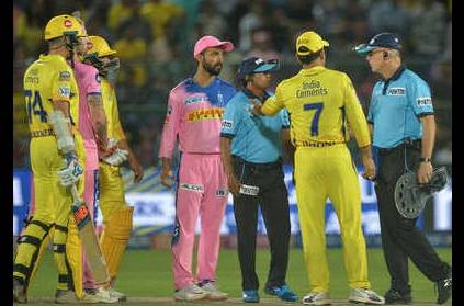 Umpires having a tough tournament in IPL 2019