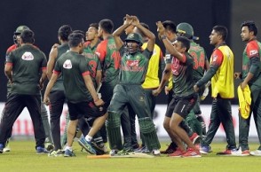 Watch: Sri Lanka and Bangladesh players involved in heated exchange