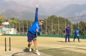 WATCH VIDEO: Dhoni trains to bowl