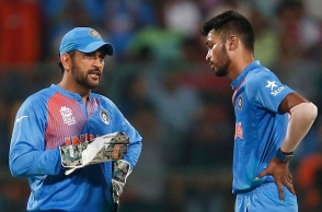 Watch Video: MS Dhoni fights it out with Hardik Pandya