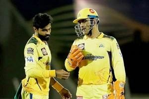 Mohammad Kaif feels Dhoni is still taking CSK on-field decisions - Details!