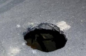 Beware: Hole opens up in Chennai’s busy area