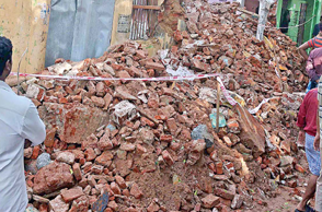 Chengalpattu: 30-year-old school building collapses