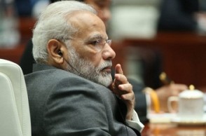 Chennai man held for showing slipper to Modi