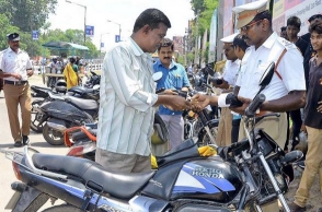 Chennai police take action for not wearing helmet