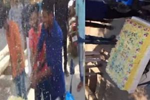 Video Viral: College students cut cake with sword