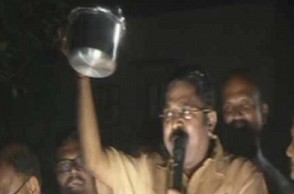 Cooker symbol allotted to TTV Dhinakaran