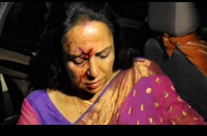 Dream girl Hema Malini has a miraculous escape