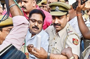 Former MLA Sivapathy's entry to invite EPS rejected in Trichy airport