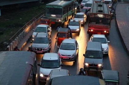 Chennai witnesses huge traffic as tension builds on Karunanidhi's health