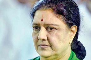 IT raid in more than 100 places related to VK Sasikala