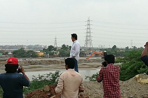 Kamal Haasan visits Ennore creek