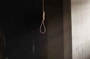 Madras Medical College student hangs to death