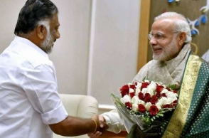 ''O Panneerselvam met 'Manmohan Singh' in Delhi'': Top politician