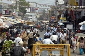 People stage protest in Tambaram, traffic affected