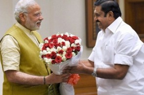 PM Modi visits Kanyakumari, CM Palaniswami demands cyclone relief
