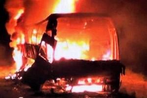 2 Killed In Horrifying Accident In Tamil Nadu; Angry Public Set Bus On Fire