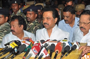 RK Nagar: DMK lodges complaint