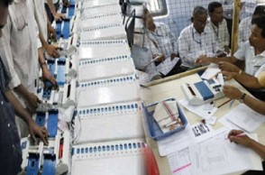 RK Nagar vote counting: TTV Dhinakaran leads in first round