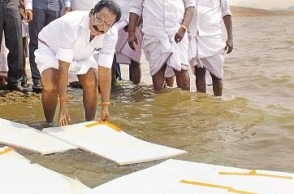 Sellur Raju will stop the flood with thermocol: MK Stalin