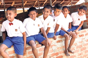 Students to get Rs 100 per day to attend school in this country