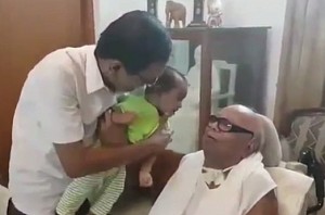 WATCH: Video of Kalaingar Karunanidhi with grandchild goes viral!