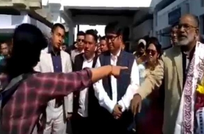 Watch: Woman doctor fights with Union Minister for delaying her flight