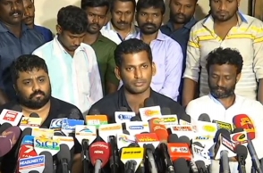“Won’t spare Anbu Chezhiyan even if ministers, MLAs come in support of him”: Vishal