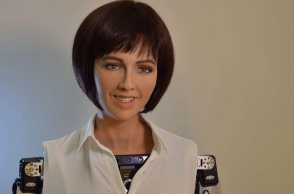 Robot that wanted to ‘destroy humans’ now gets citizenship in Saudi Arabia