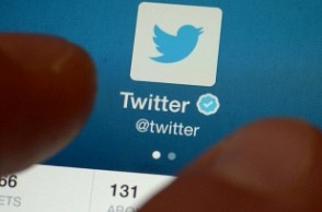 Twitter pauses blue tick account verification