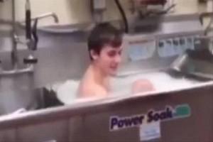 VIRAL VIDEO: Restaurant Employee Taking Bath in Kitchen Sink