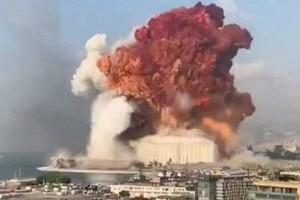 Video: Powerful Explosion Shakes 'Lebanon's Capital Beirut' Causing Extensive Damage - Entire City Under Panic!