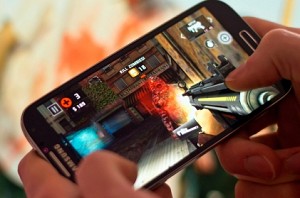 Girl continuously plays games on phone, loses eyesight