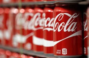 Girl hospitalized after drinking Coca-Cola with worm
