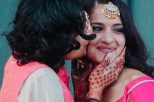 'Love has No Boundaries,' Wedding photos of India-Pakistan “Lesbian Couple” are Trending!!