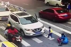 Watch Video: Angry Little Boy Fights With Driver After Mother Gets Hit By Car