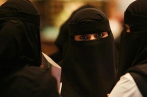 Man arrested in Saudi Arabia for talking to woman