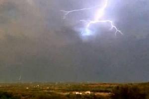 Watch Dramatic Video Of Lightening In 'Slow Motion'; Incredible Capture!